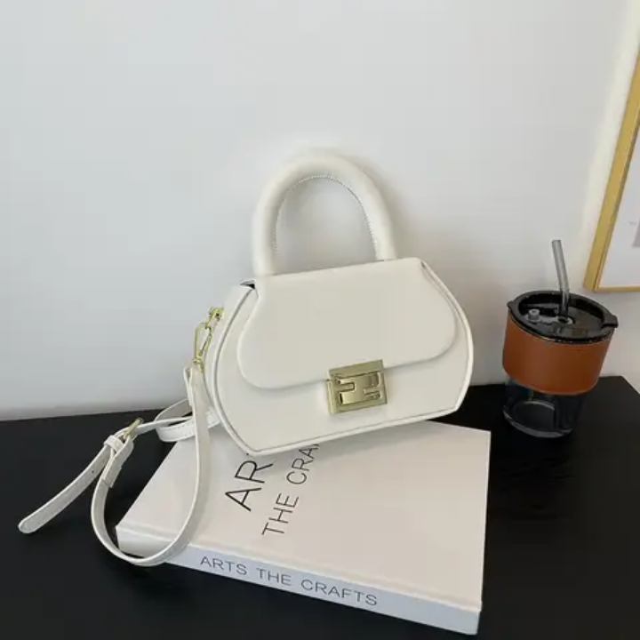 Sac à main blanc élégant avec poignée et bandoulière
